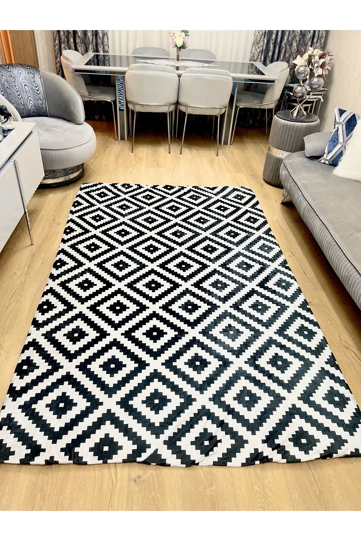 Siyah Kilim İpek Kadife Halı Örtüsü - Görsel 2