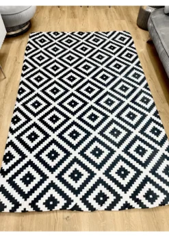 Siyah Kilim İpek Kadife Halı Örtüsü