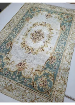 Asalet İpek Kadife Halı Örtüsü
