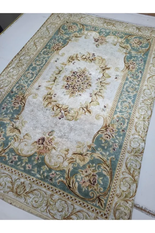 Asalet İpek Kadife Halı Örtüsü