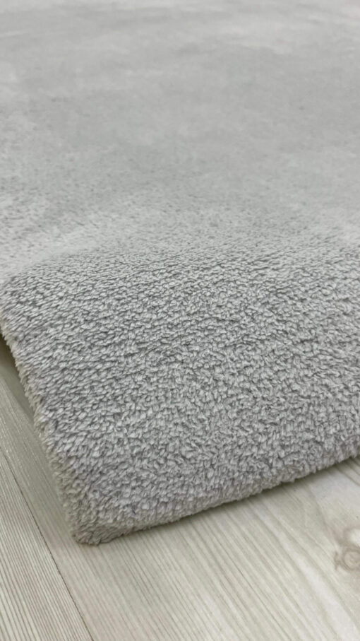 Deluxe Açık Gri Düz Desen Welsoft Halı Örtüsü - Görsel 3